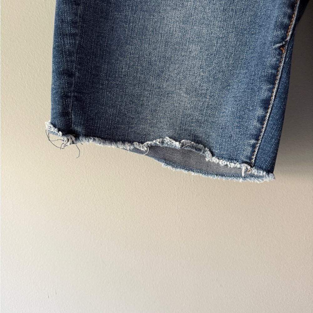 Seven7 Women's Blue Jean Bernuda Shorts - Size 4 - Picture 2 of 8